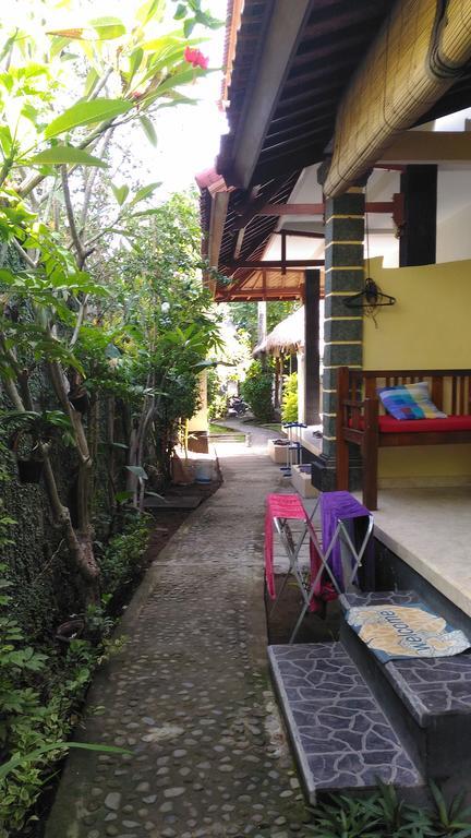 Santa Fe Homestay & Warong Amed  Ngoại thất bức ảnh