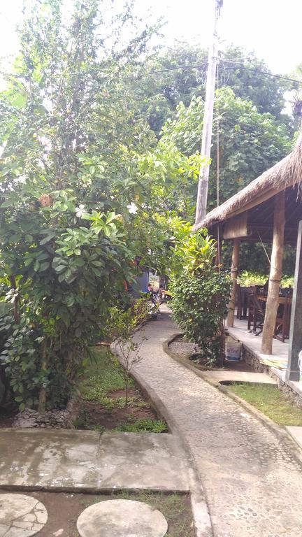 Santa Fe Homestay & Warong Amed  Ngoại thất bức ảnh